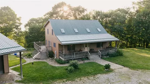 43768 Cream Ridge Rd, Lisbon, OH 44432