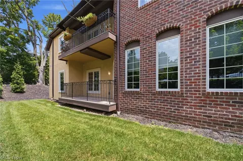 1412 S Main St #103, North Canton, OH 44720