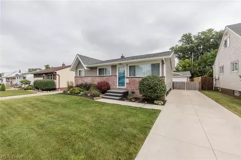 6391 Almont Dr, Brook Park, OH 44142