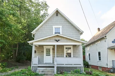 936 Green Ave SW, Massillon, OH 44647