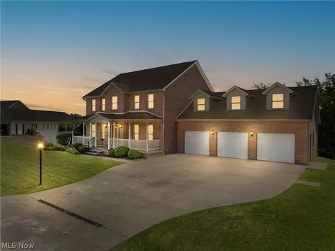 46210 Country Lake Dr, Saint Clairsville, OH 43950