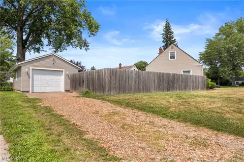 2583 E 38th St, Lorain, OH 44055 photo 35
