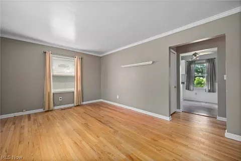 2583 E 38th St, Lorain, OH 44055 photo 11