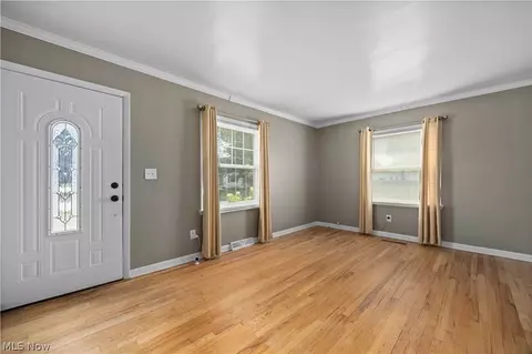 2583 E 38th St, Lorain, OH 44055 photo 9