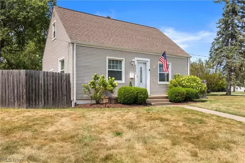 2583 E 38th St, Lorain, OH 44055 photo 4