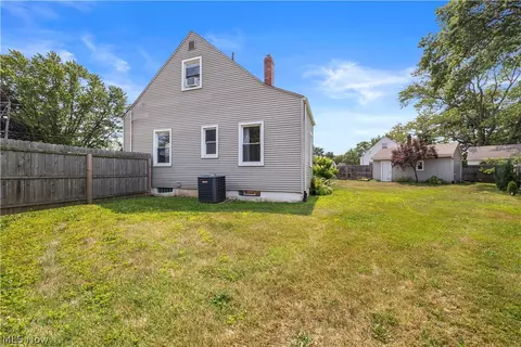 2583 E 38th St, Lorain, OH 44055 photo 34