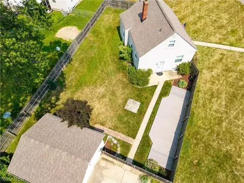 2583 E 38th St, Lorain, OH 44055 photo 6