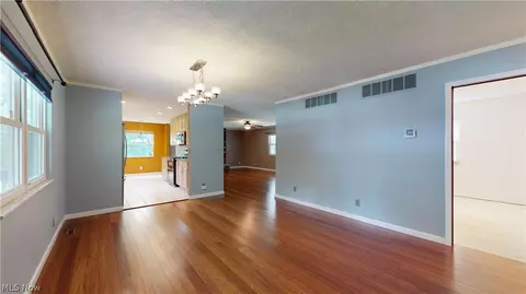 Living - 30 Lakeview Dr, Vincent, OH 45784 photo 5 of 7