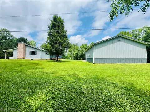 Exterior - 30 Lakeview Dr, Vincent, OH 45784 photo 1 of 7