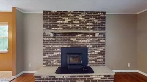 Entry Way - 30 Lakeview Dr, Vincent, OH 45784 photo 1 of 3