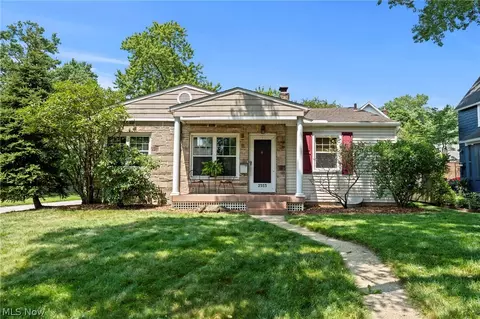 2353 Chestnut Blvd, Cuyahoga Falls, OH 44223