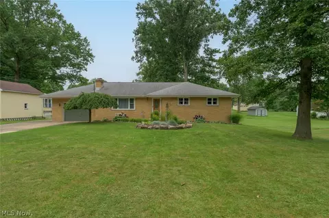 5085 E Rockwell Rd, Austintown, OH 44515