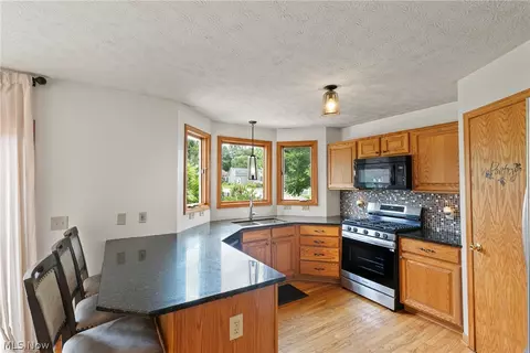 Kitchen - 4374 Pletzer Blvd, Rootstown, OH 44272 photo 1 of 4