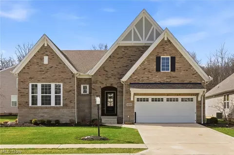 4650 Crocker Woods Ln, Westlake, OH 44145