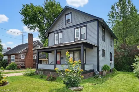 Exterior - 701 E Lincolnway, Minerva, OH 44657 photo 4 of 11