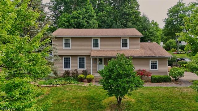 1660 Squaw Creek Dr, Girard, OH 44420