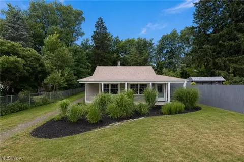 4080 W 229th St, Fairview Park, OH 44126