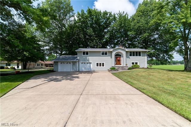 6590 Duck Creek Rd, Berlin Center, OH 44401