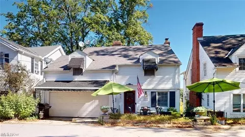 19334 Frazier Dr, Rocky River, OH 44116