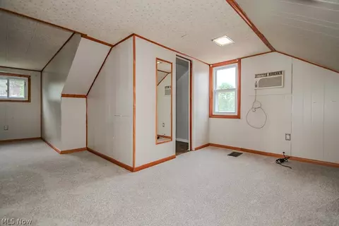 Bedroom - 262 E 323rd St, Willowick, OH 44095 photo 10 of 13
