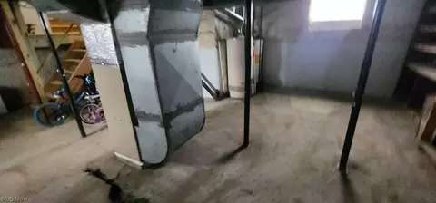 Entry Way - 245 7th St, Elyria, OH 44035 photo 5 of 5