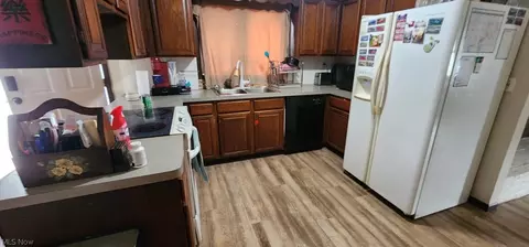 245 7th St, Elyria, OH 44035 photo 12