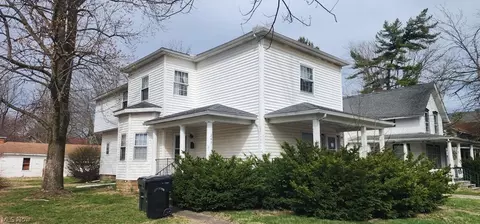 245 7th St, Elyria, OH 44035 photo 2