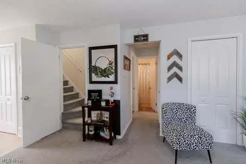 521 Cambridge Ave, Elyria, OH 44035 photo 16