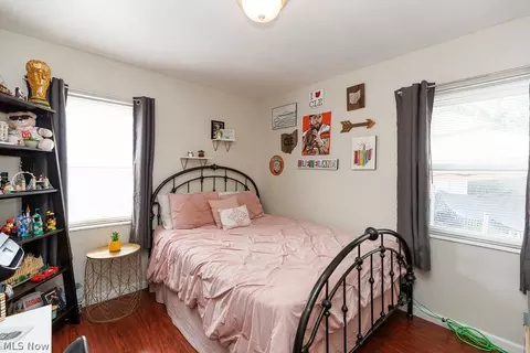 521 Cambridge Ave, Elyria, OH 44035 photo 23