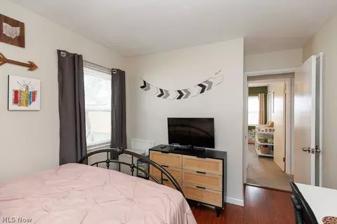 521 Cambridge Ave, Elyria, OH 44035 photo 22