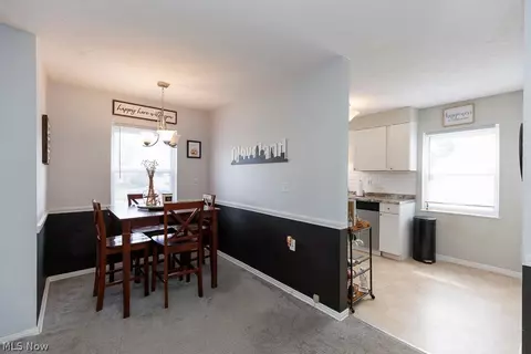 521 Cambridge Ave, Elyria, OH 44035 photo 11
