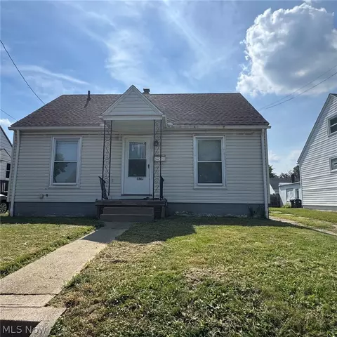 1362 Hammel St, Akron, OH 44306