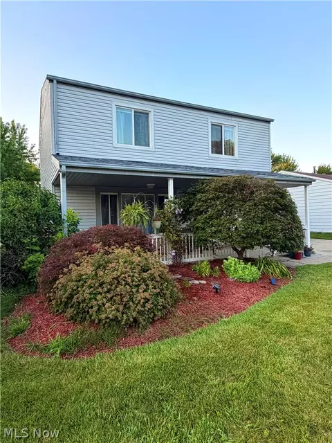 2051 Randall St, Lorain, OH 44052