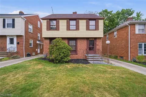 4394 Baintree Rd, University Heights, OH 44118