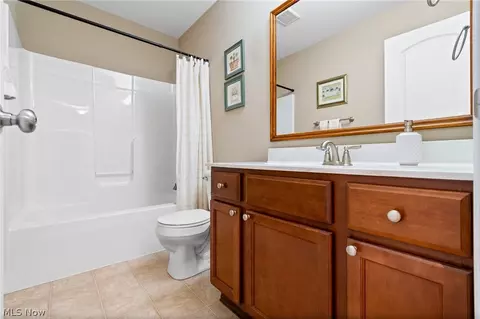 Bath - 6529 Harness Cir NE, Canton, OH 44721 photo 1 of 2