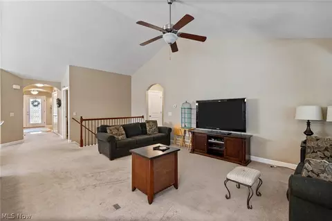 Living - 6529 Harness Cir NE, Canton, OH 44721 photo 3 of 4