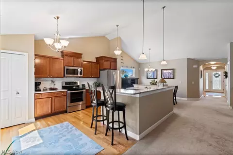 6529 Harness Cir NE, Canton, OH 44721 photo 8