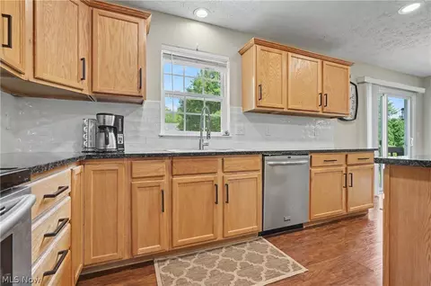 63 Creekledge Ln, Copley, OH 44321 photo 10