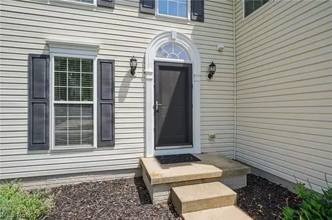 63 Creekledge Ln, Copley, OH 44321 photo 4