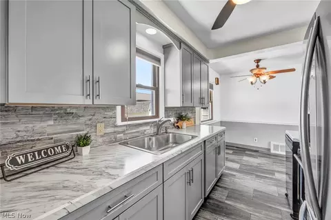 Kitchen - 3929 E 365th St, Willoughby, OH 44094 photo 2 of 3