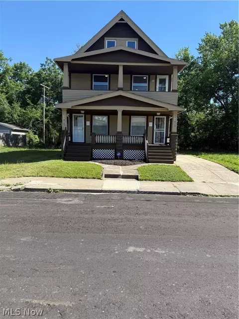 11824 Honeydale Ave, Cleveland, OH 44120