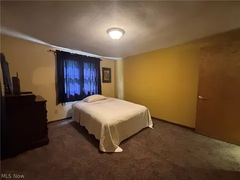 Bedroom - 385 Cochran Rd, Aurora, OH 44202 photo 2 of 6