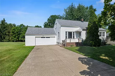 14490 Fetterman Dr, Strongsville, OH 44149