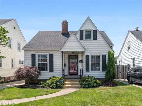14025 Clairview Ave, Cleveland, OH 44111