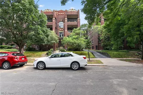 2476 Derbyshire Rd, Cleveland Heights, OH 44106