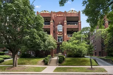 2476 Derbyshire Rd #8, Cleveland Heights, OH 44106