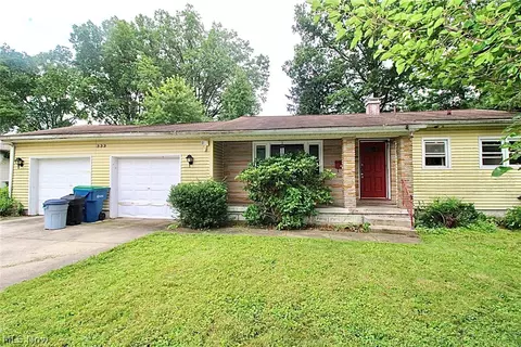 333 Yvonne Dr, Youngstown, OH 44505