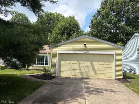 26150 Raintree Blvd, Olmsted Falls, OH 44138