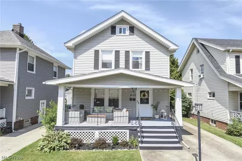 2088 Elmwood Ave, Lakewood, OH 44107