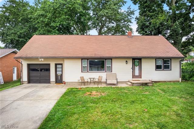 119 Pershing Ave SE, North Canton, OH 44720